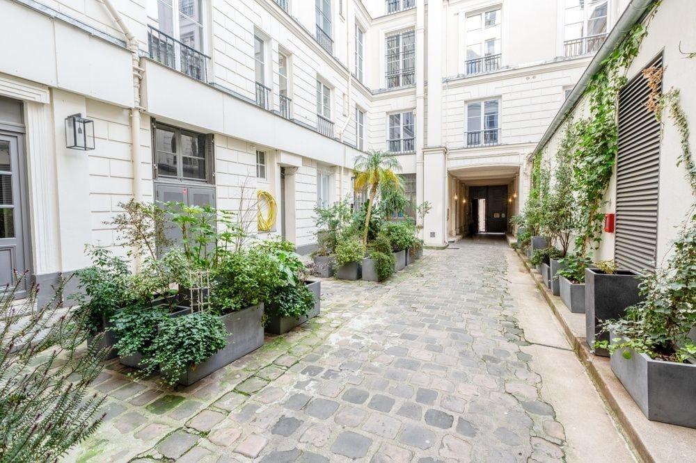 Photo de notre annonce de Location bureaux 133 m² à Paris à 520 € par Opti Real